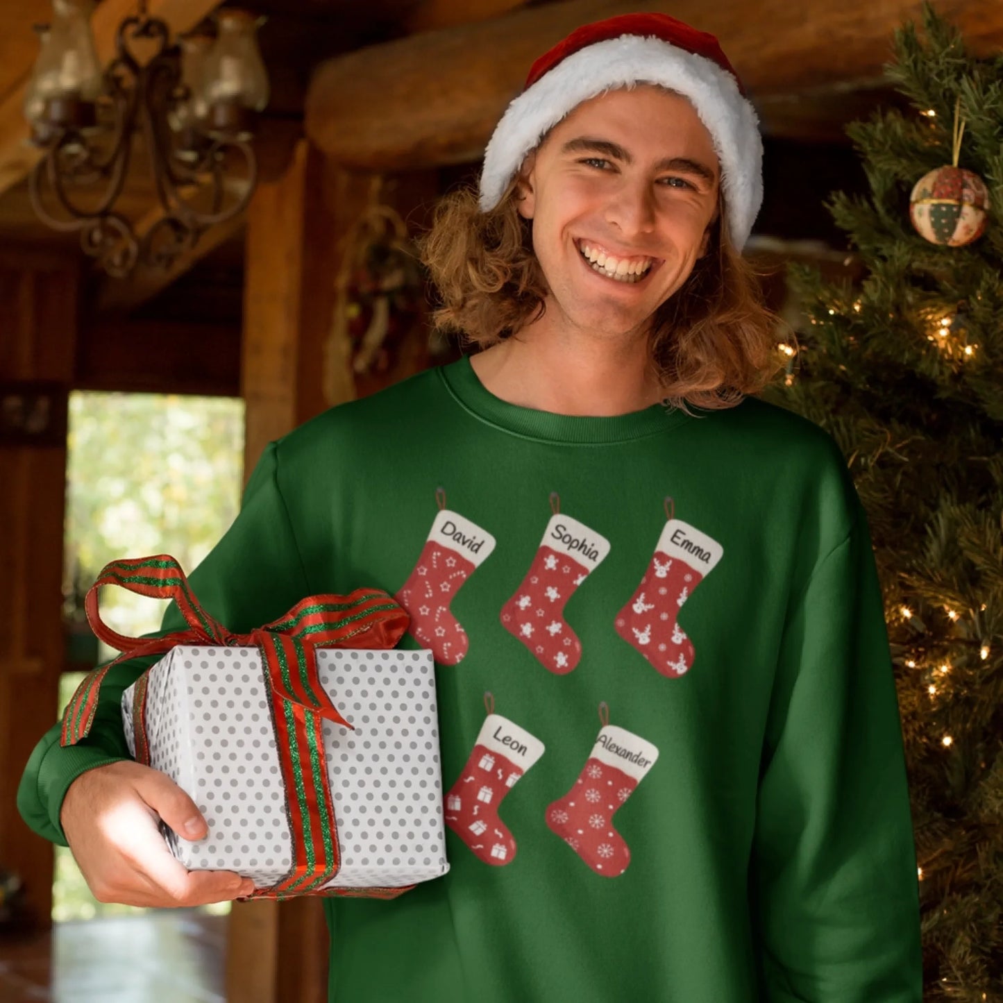 man_sweatshirt_green_xmas_socks