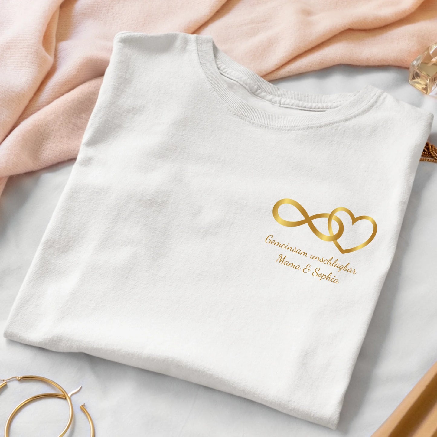 folded_white_woman_tshirt