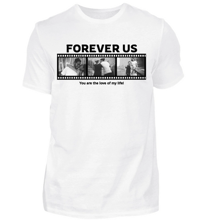 Personalisierbares weißes T-Shirt mit drei Fotos, Titel und Spruch