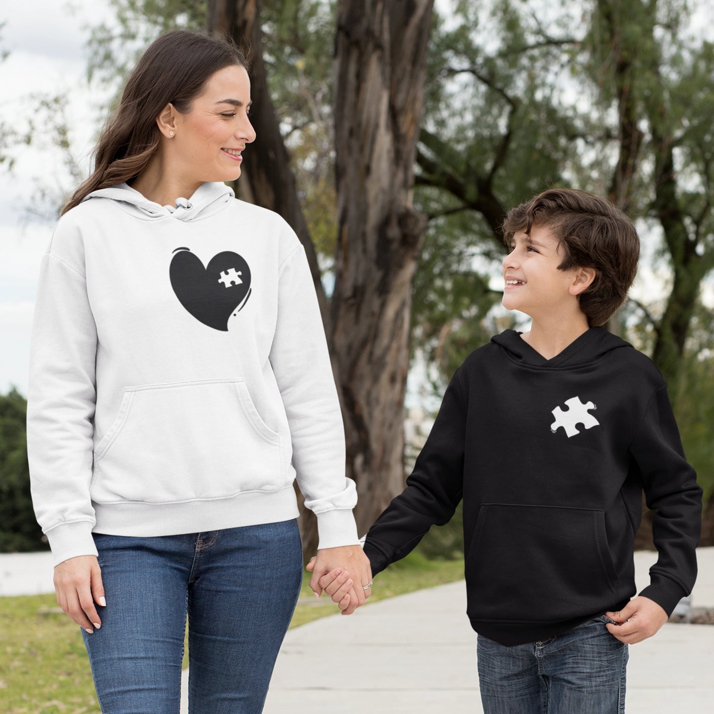 Hoodie Set - Mama Herz in Weiß | Kind Puzzlestück mit Farbwahl